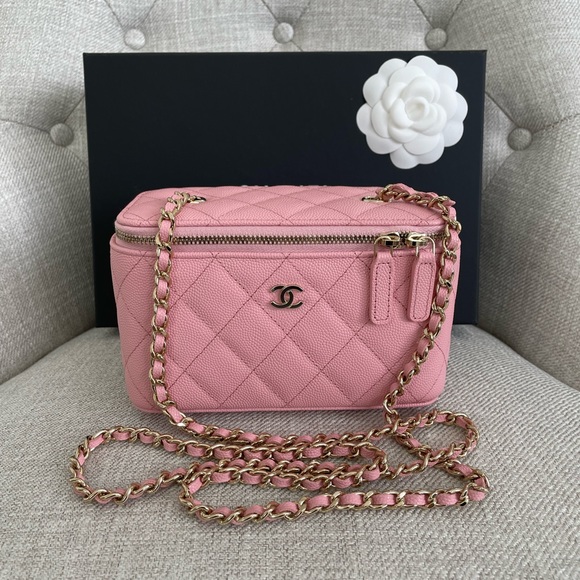 22C Sakura Pink Caviar Vanity - Picture 13 of 14